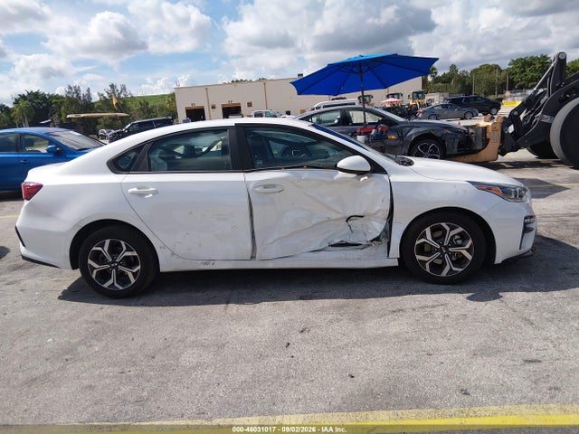 Продажа на аукционе авто 2021 Kia Forte Lxs, vin: 3KPF24AD9ME324963, номер лота: 46031017