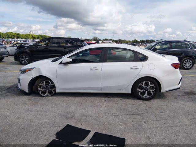 Продажа на аукционе авто 2021 Kia Forte Lxs, vin: 3KPF24AD9ME324963, номер лота: 46031017