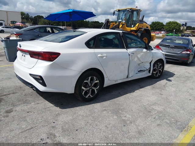 Продажа на аукционе авто 2021 Kia Forte Lxs, vin: 3KPF24AD9ME324963, номер лота: 46031017