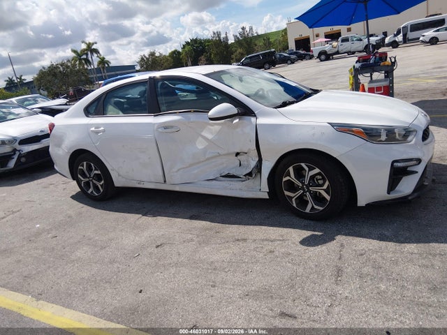 Продажа на аукционе авто 2021 Kia Forte Lxs, vin: 3KPF24AD9ME324963, номер лота: 46031017