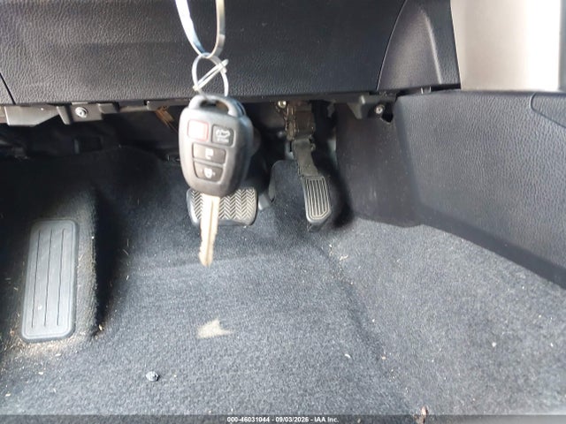 Продаж на аукціоні авто 2015 Toyota Rav4 Xle, vin: 2T3WFREV6FW211788, номер лоту: 46031044