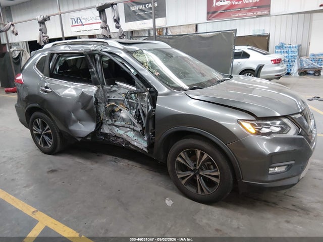 2017 Nissan Rogue Sl მანქანა იყიდება აუქციონზე, vin: JN8AT2MT0HW152272, აუქციონის ნომერი: 46031047