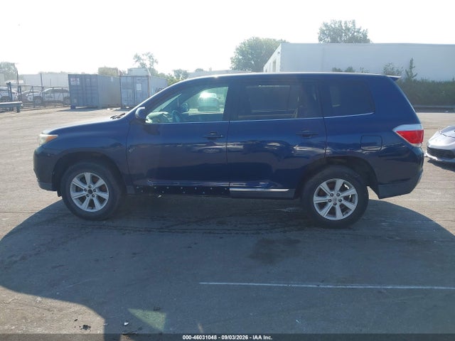 Продажа на аукционе авто 2013 Toyota Highlander, vin: 5TDZA3EH1DS038229, номер лота: 46031048