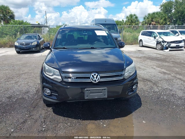 2015 Volkswagen Tiguan R-line მანქანა იყიდება აუქციონზე, vin: WVGBV7AX4FW503210, აუქციონის ნომერი: 46031085