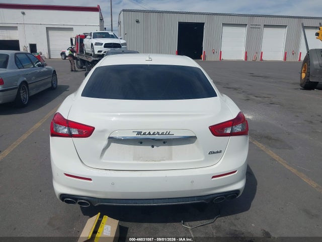 Maserati Ghibli 2018 ZAM57XSA1J1293219 Image 16