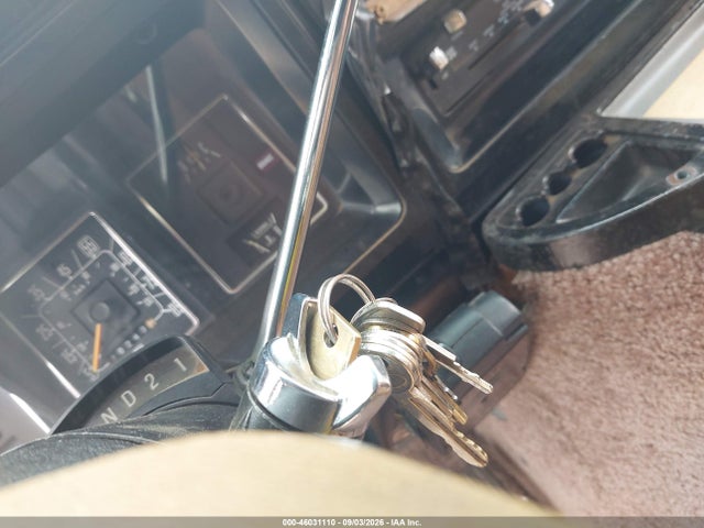 Продажа на аукционе авто 1982 Ford Econoline E350 Cutaway Van, vin: 1FDJE37L3CHB21615, номер лота: 46031110