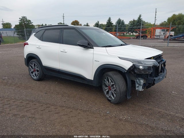 2021 Kia Seltos S Turbo მანქანა იყიდება აუქციონზე, vin: KNDEUCA29M7041381, აუქციონის ნომერი: 46031156