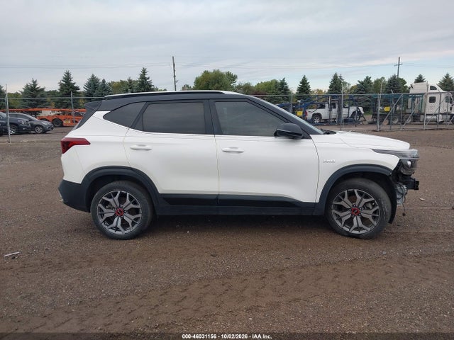 2021 Kia Seltos S Turbo მანქანა იყიდება აუქციონზე, vin: KNDEUCA29M7041381, აუქციონის ნომერი: 46031156