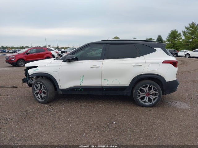 2021 Kia Seltos S Turbo მანქანა იყიდება აუქციონზე, vin: KNDEUCA29M7041381, აუქციონის ნომერი: 46031156