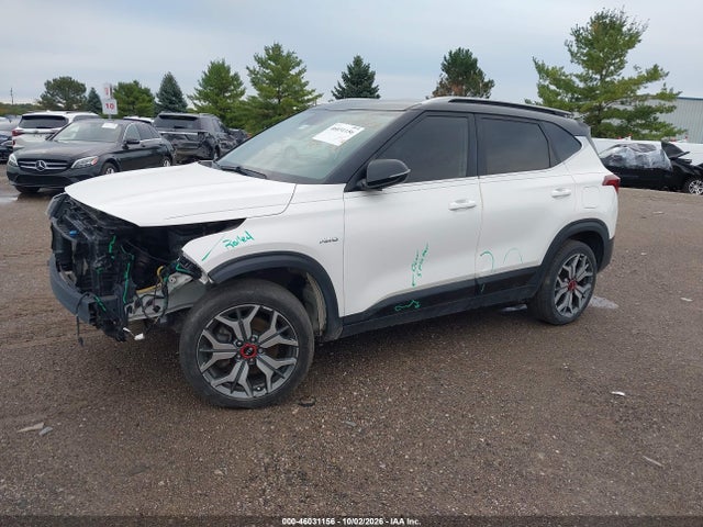 2021 Kia Seltos S Turbo მანქანა იყიდება აუქციონზე, vin: KNDEUCA29M7041381, აუქციონის ნომერი: 46031156