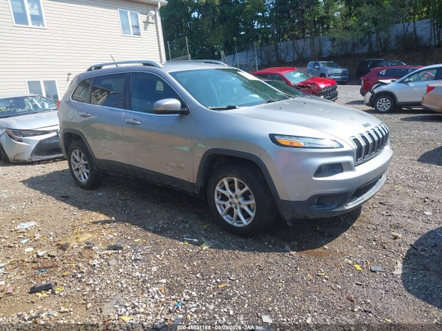 46031189 :رقم المزاد ، 1C4PJMCB6JD503042 vin ، 2018 Jeep Cherokee Latitude 4x4 مزاد بيع