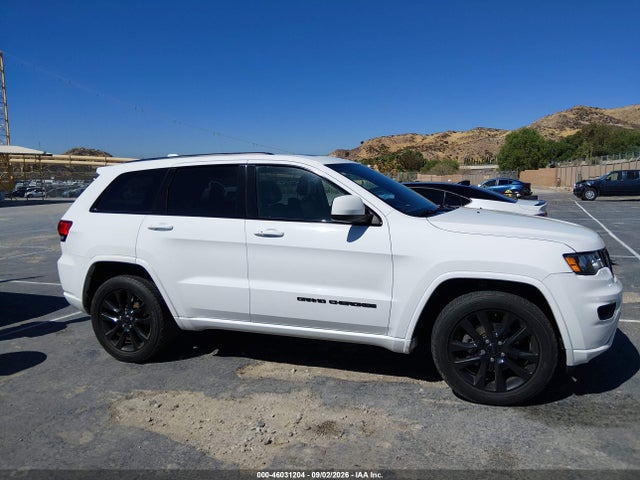 46031204 :رقم المزاد ، 1C4RJEAG2HC708340 vin ، 2017 Jeep Grand Cherokee Altitude مزاد بيع