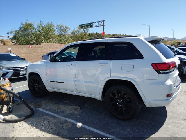 46031204 :رقم المزاد ، 1C4RJEAG2HC708340 vin ، 2017 Jeep Grand Cherokee Altitude مزاد بيع
