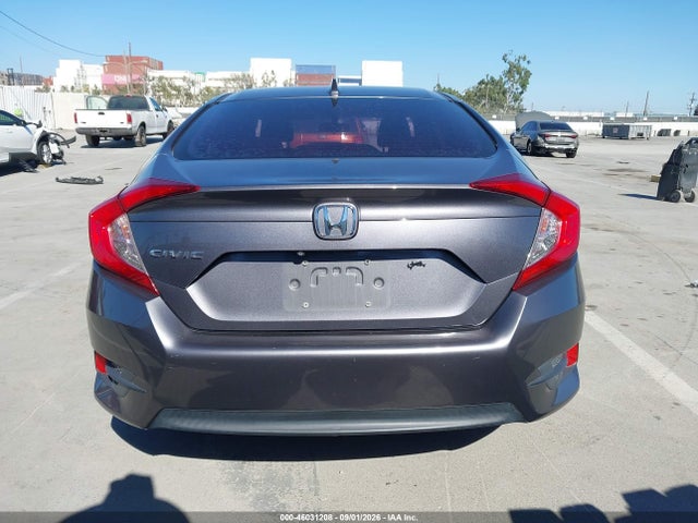 Honda CIVIC EX 2018 2HGFC2F70JH529593 Image 18