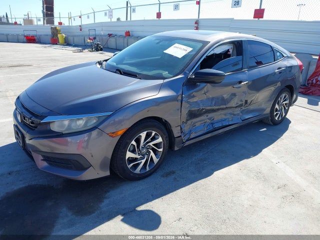 Honda CIVIC EX 2018 2HGFC2F70JH529593 Image 2