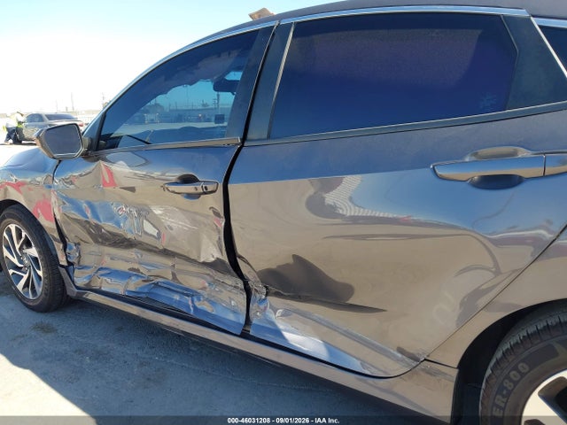 Honda CIVIC EX 2018 2HGFC2F70JH529593 Image 6