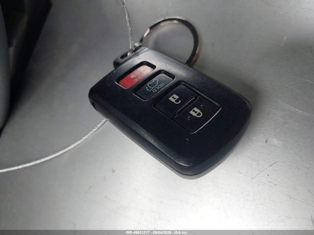 46031217 :رقم المزاد ، JTMDJREV4JD164370 vin ، 2018 Toyota Rav4 Hybrid Limited مزاد بيع