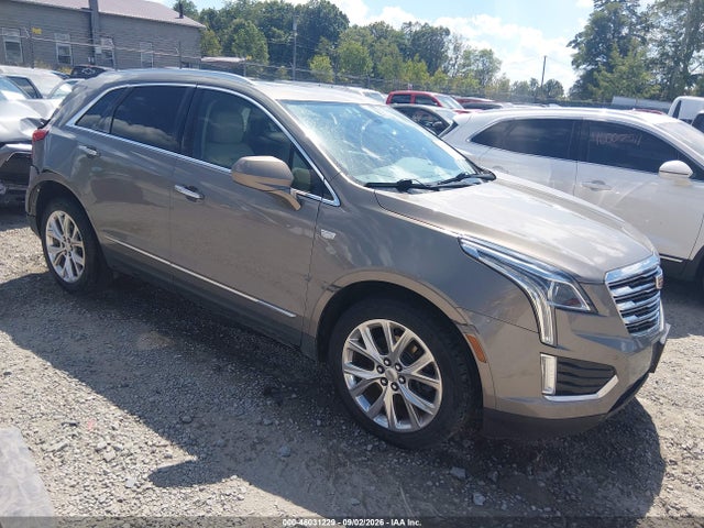 46031229 :رقم المزاد ، 1GYKNDRSXHZ247307 vin ، 2017 Cadillac Xt5 Luxury مزاد بيع