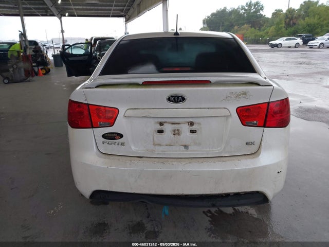 2013 Kia Forte Ex მანქანა იყიდება აუქციონზე, vin: KNAFU4A22D5702610, აუქციონის ნომერი: 46031242