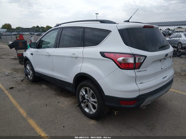 1FMCU9G94HUE38143 Ford ESCAPE SE