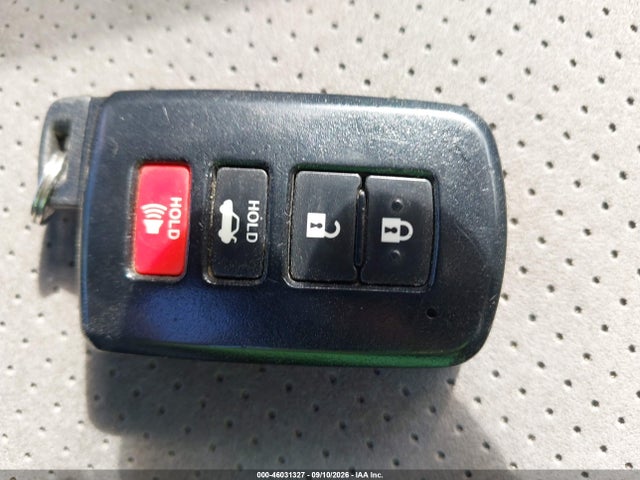 46031327 :رقم المزاد ، 4T1BD1FK9CU045636 vin ، 2012 Toyota Camry Hybrid Xle مزاد بيع