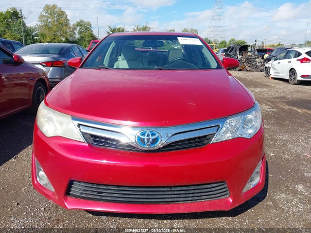 46031327 :رقم المزاد ، 4T1BD1FK9CU045636 vin ، 2012 Toyota Camry Hybrid Xle مزاد بيع