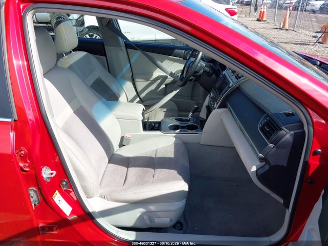 46031327 :رقم المزاد ، 4T1BD1FK9CU045636 vin ، 2012 Toyota Camry Hybrid Xle مزاد بيع