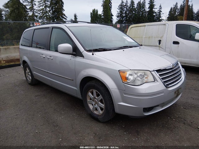 46031331 :رقم المزاد ، 2A4RR8DX2AR415650 vin ، 2010 Chrysler Town & Country Touring Plus مزاد بيع