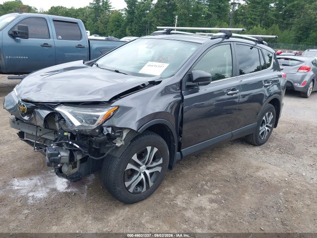 JTMBFREV2JJ723019 Toyota RAV4 LE