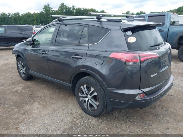 JTMBFREV2JJ723019 Toyota RAV4 LE