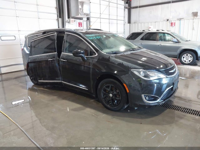 Продажа на аукционе авто 2020 Chrysler Pacifica Touring L, vin: 2C4RC1BG3LR137572, номер лота: 46031397