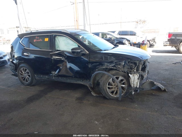 46031434 :رقم المزاد ، 5N1AT2MT8FC885417 vin ، 2015 Nissan Rogue Sl مزاد بيع