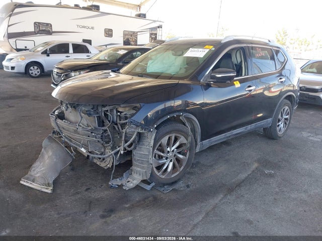 46031434 :رقم المزاد ، 5N1AT2MT8FC885417 vin ، 2015 Nissan Rogue Sl مزاد بيع