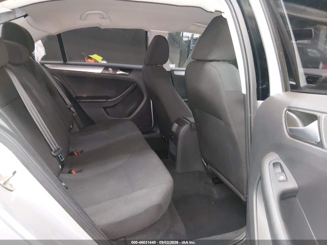 3VWD17AJXFM289986 Volkswagen Jetta 1.8t Se