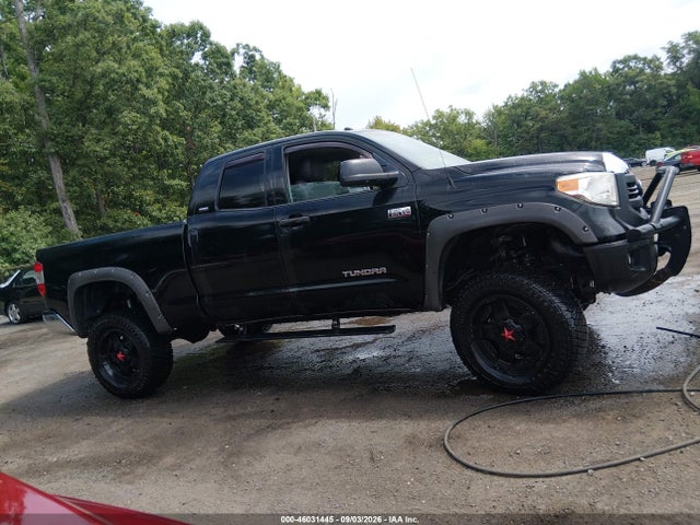 46031445 :رقم المزاد ، 5TFUY5F16GX533592 vin ، 2016 Toyota Tundra Sr5 5.7l V8 مزاد بيع