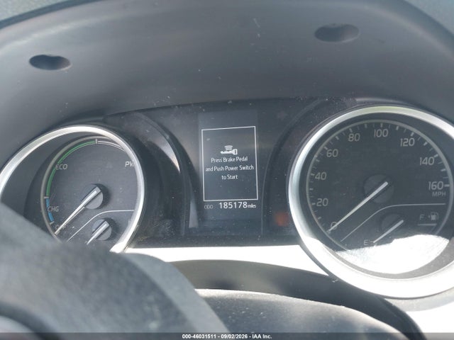 46031511 :رقم المزاد ، 4T1C31AK5MU549763 vin ، 2021 Toyota Camry Le Hybrid مزاد بيع