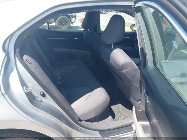 46031511 :رقم المزاد ، 4T1C31AK5MU549763 vin ، 2021 Toyota Camry Le Hybrid مزاد بيع