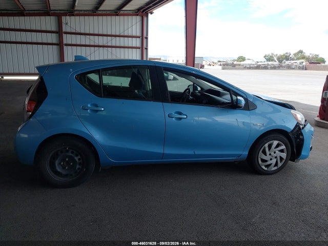 Toyota Prius C Three 2015 JTDKDTB36F1104288 Image 13