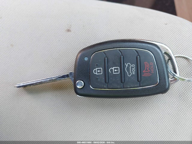 2016 Hyundai Sonata Se მანქანა იყიდება აუქციონზე, vin: 5NPE24AF2GH261413, აუქციონის ნომერი: 46031668