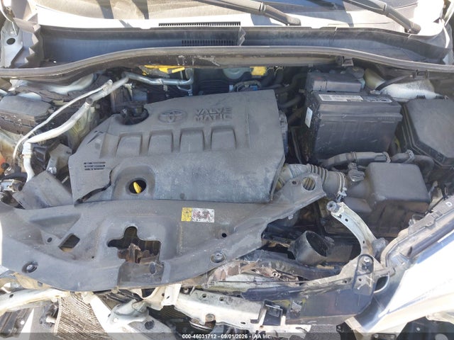 Toyota C-HR LE 2021 JTNKHMBX7M1126824 Image 10