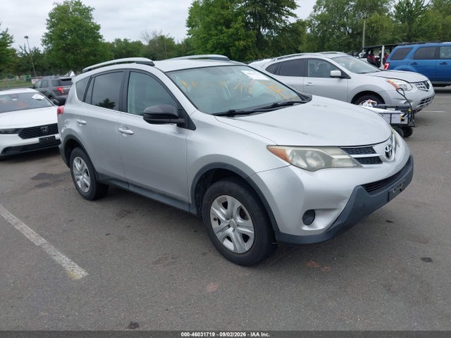 46031719 :رقم المزاد ، 2T3BFREV3FW329960 vin ، 2015 Toyota Rav4 Le مزاد بيع