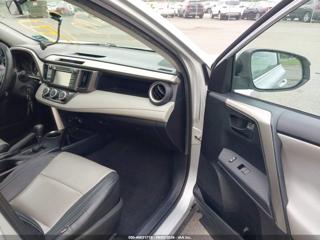 2015 Toyota Rav4 Le მანქანა იყიდება აუქციონზე, vin: 2T3BFREV3FW329960, აუქციონის ნომერი: 46031719