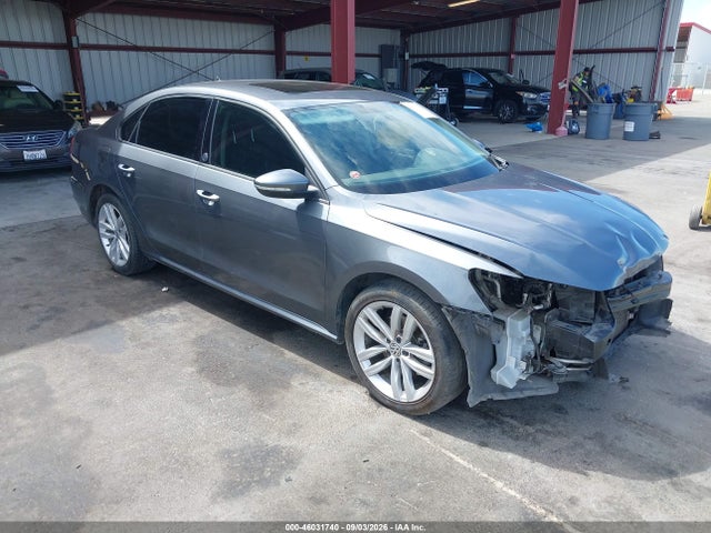 46031740 :رقم المزاد ، 1VWLA7A30KC009839 vin ، 2019 Volkswagen Passat 2.0t Wolfsburg Edition مزاد بيع