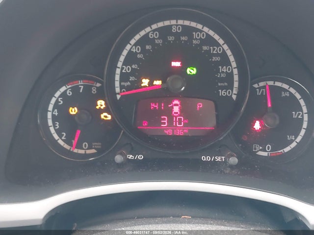 2013 Volkswagen Beetle 2.5l მანქანა იყიდება აუქციონზე, vin: 3VW5P7AT9DM821228, აუქციონის ნომერი: 46031747