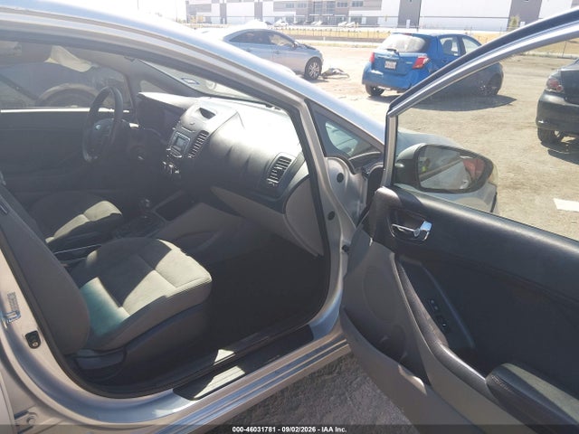 Продаж на аукціоні авто 2016 Kia Forte Lx, vin: KNAFK4A69G5523221, номер лоту: 46031781