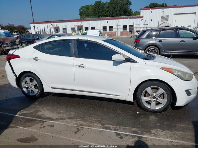 2013 Hyundai Elantra Gls მანქანა იყიდება აუქციონზე, vin: 5NPDH4AE2DH346135, აუქციონის ნომერი: 46031805