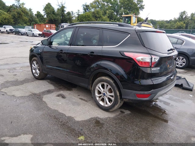 Продаж на аукціоні авто 2018 Ford Escape Se, vin: 1FMCU9GD2JUD41548, номер лоту: 46031815