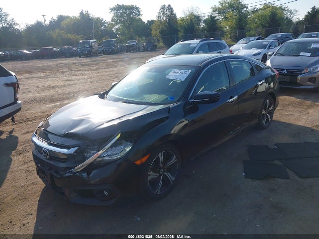 46031835 :رقم المزاد ، JHMFC1F95JX009121 vin ، 2018 Honda Civic Touring مزاد بيع