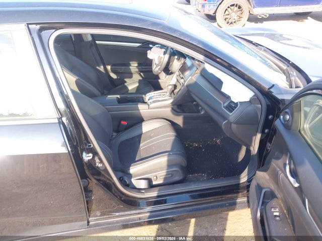 46031835 :رقم المزاد ، JHMFC1F95JX009121 vin ، 2018 Honda Civic Touring مزاد بيع