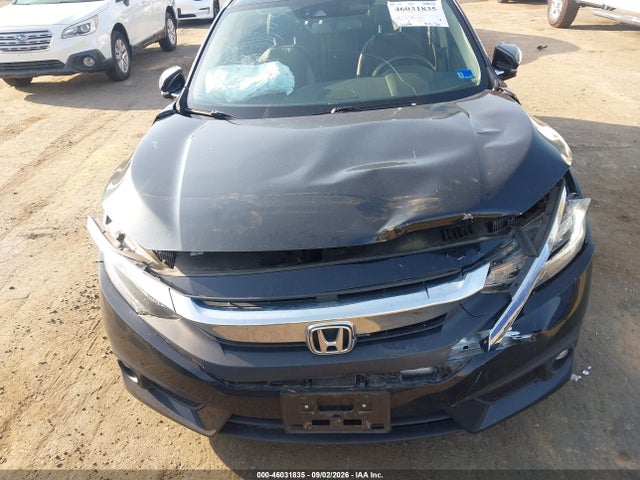 46031835 :رقم المزاد ، JHMFC1F95JX009121 vin ، 2018 Honda Civic Touring مزاد بيع